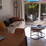 Rez- De- Chaussee Convivial Proche Avec Terrasse * キュク