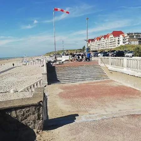 Rez- De- Chaussee Convivial Proche Avec Terrasse Cucq