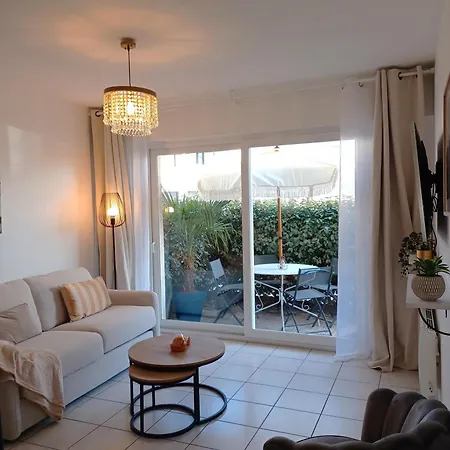 T3 Rez-de-chaussée Lumineux Avec Terrasse Proche