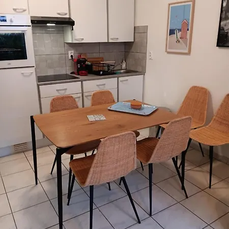 Rez- De- Chaussee Convivial Proche Avec Terrasse *