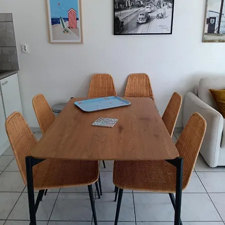 Apartment T3 Rez-de-chaussee Lumineux Avec Terrasse Proche