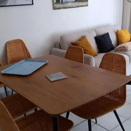 Rez- De- Chaussee Convivial Proche Avec Terrasse